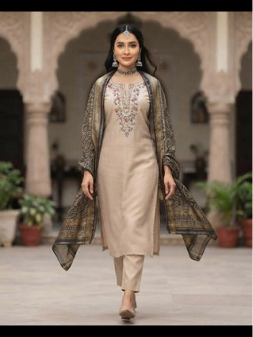 Heritage Noir Kurta Suit