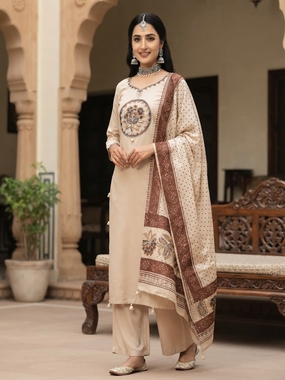 Ivory Heritage Floral Embroidered Kurta Set with Printed Dupatta